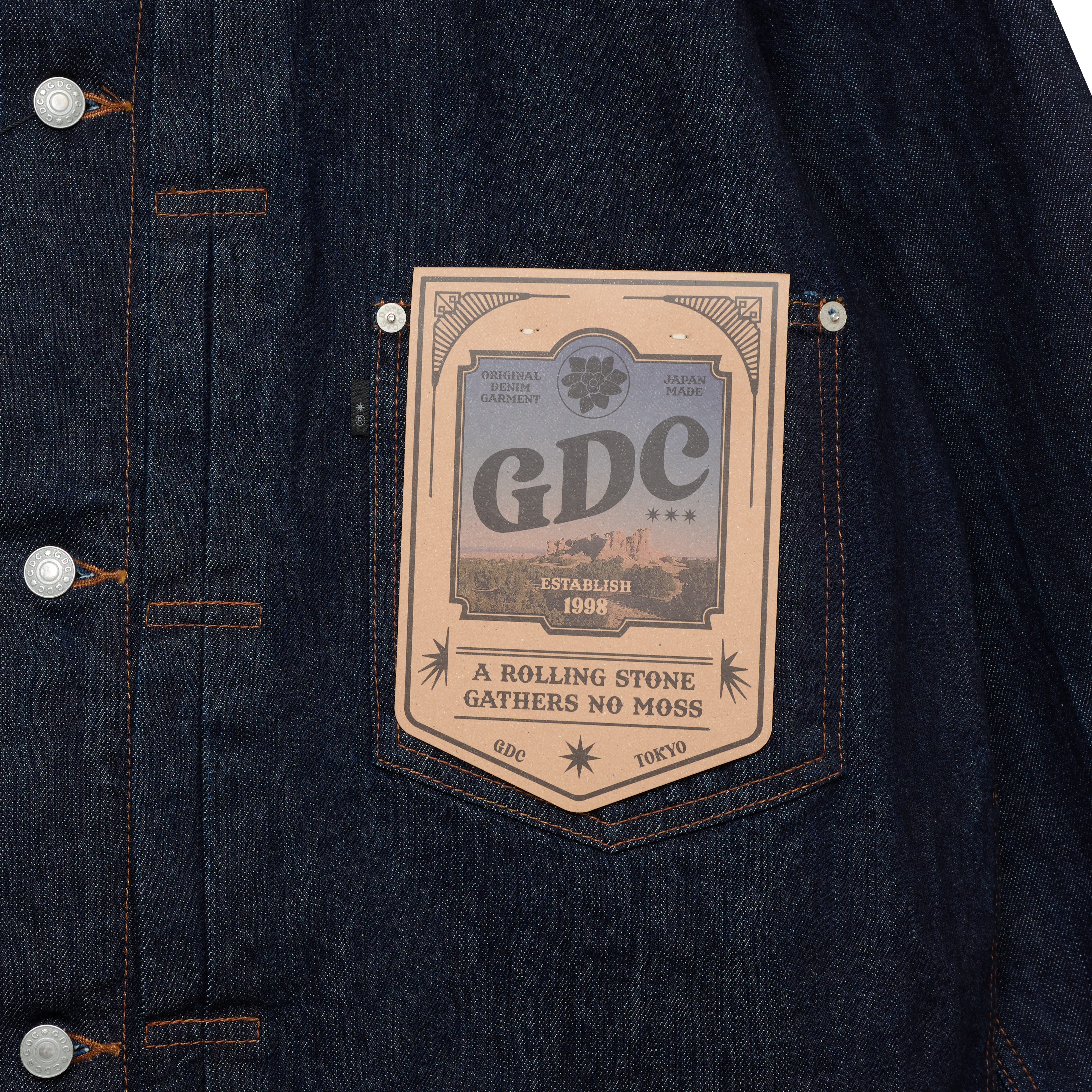 数々の地方で開催されたPOPUPにて先行お披露目されてきたGDC DENIMが 